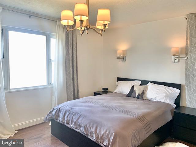 LOCUST HILL ESTATES - Residential Lease