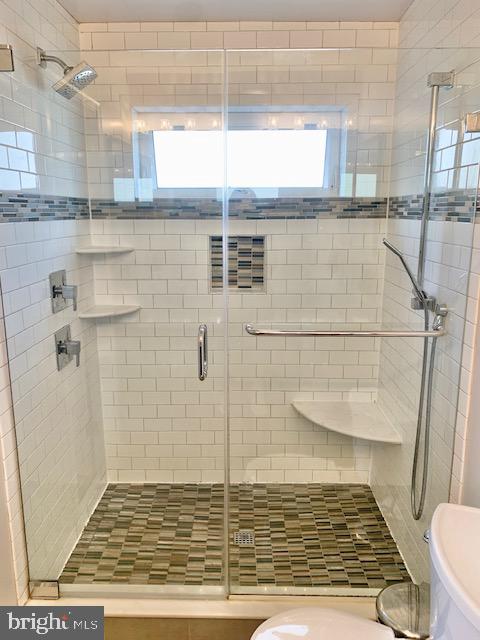 LOCUST HILL ESTATES - Residential Lease