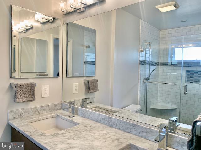 LOCUST HILL ESTATES - Residential Lease