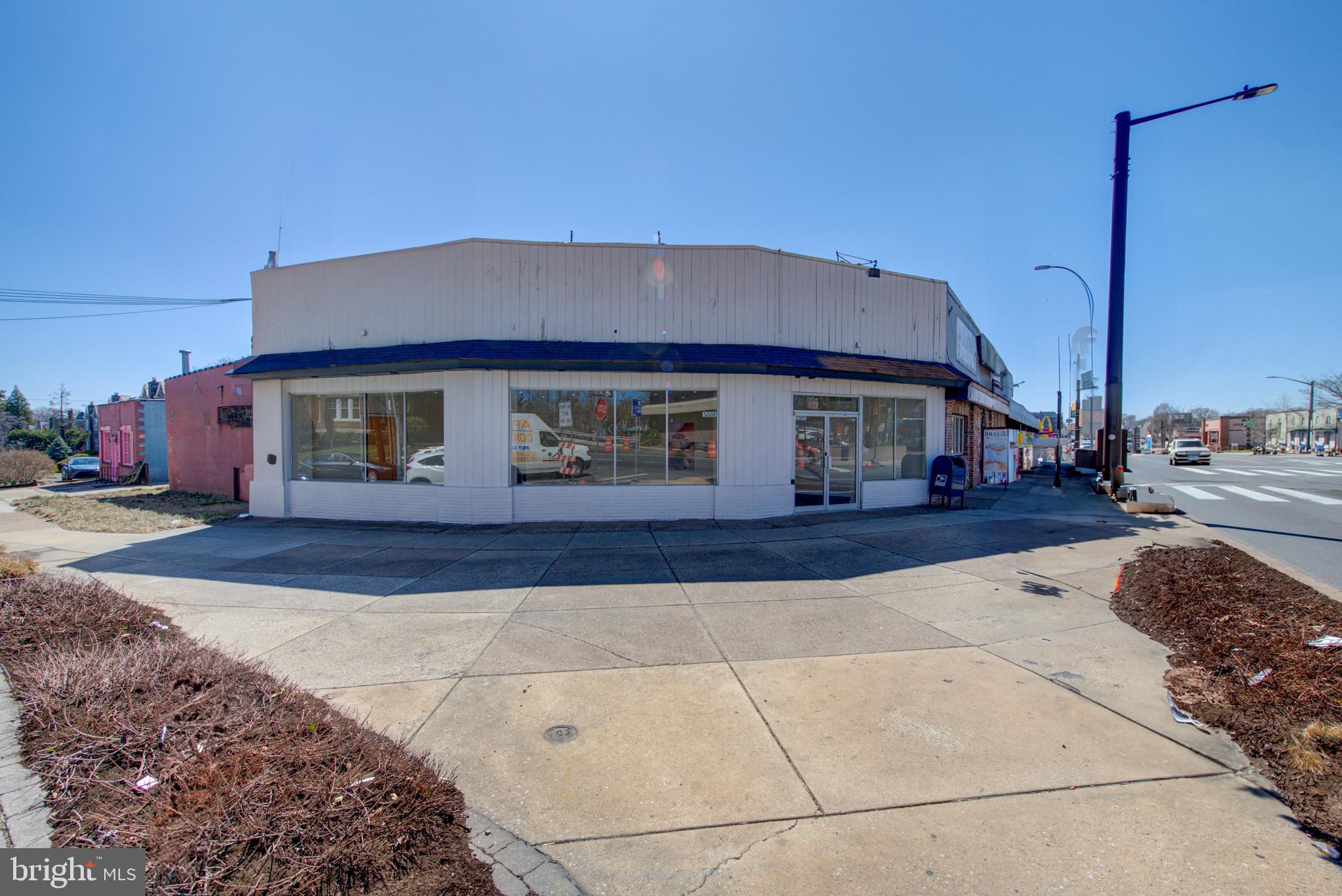 WYNNEFIELD - Commercial Sale