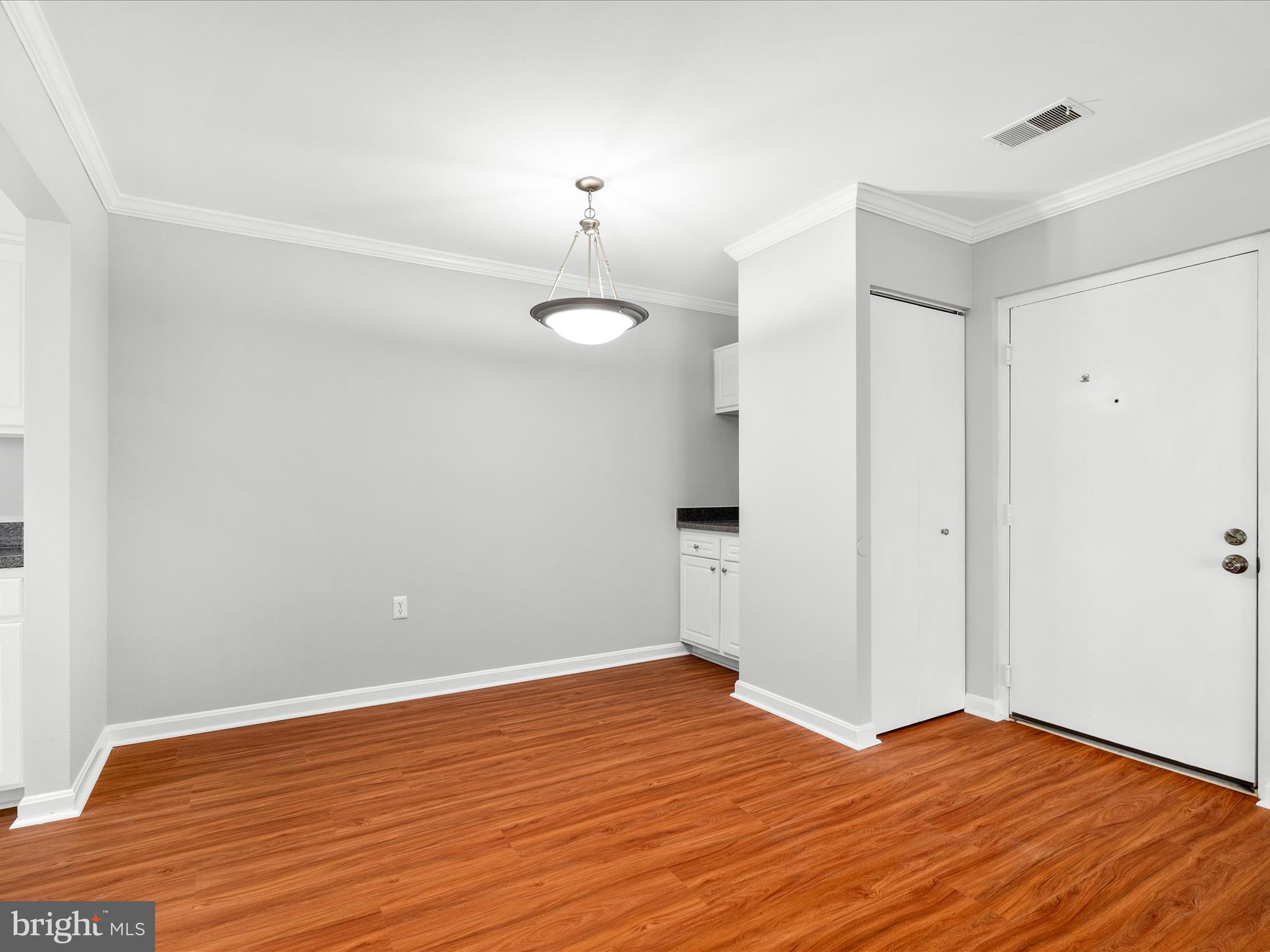 FLOWER HILL - Residential