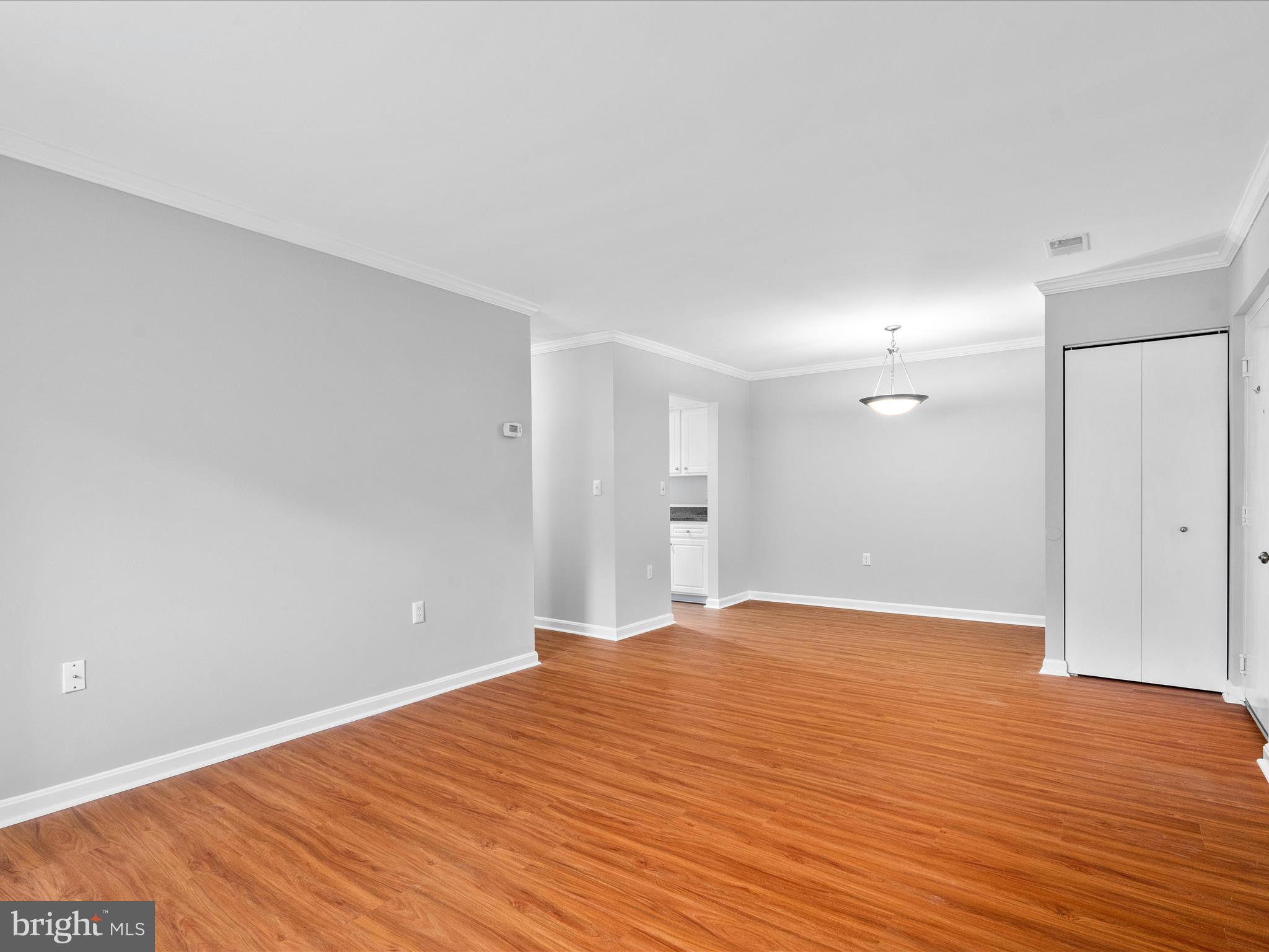 FLOWER HILL - Residential