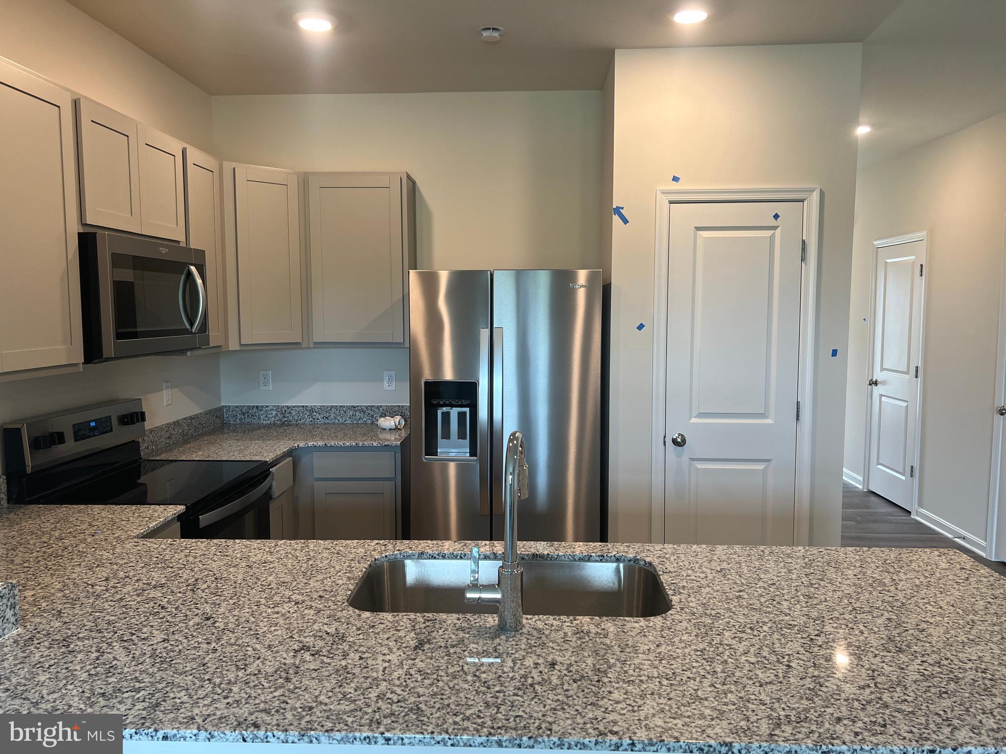 VALLEY VIEW - Residential Lease