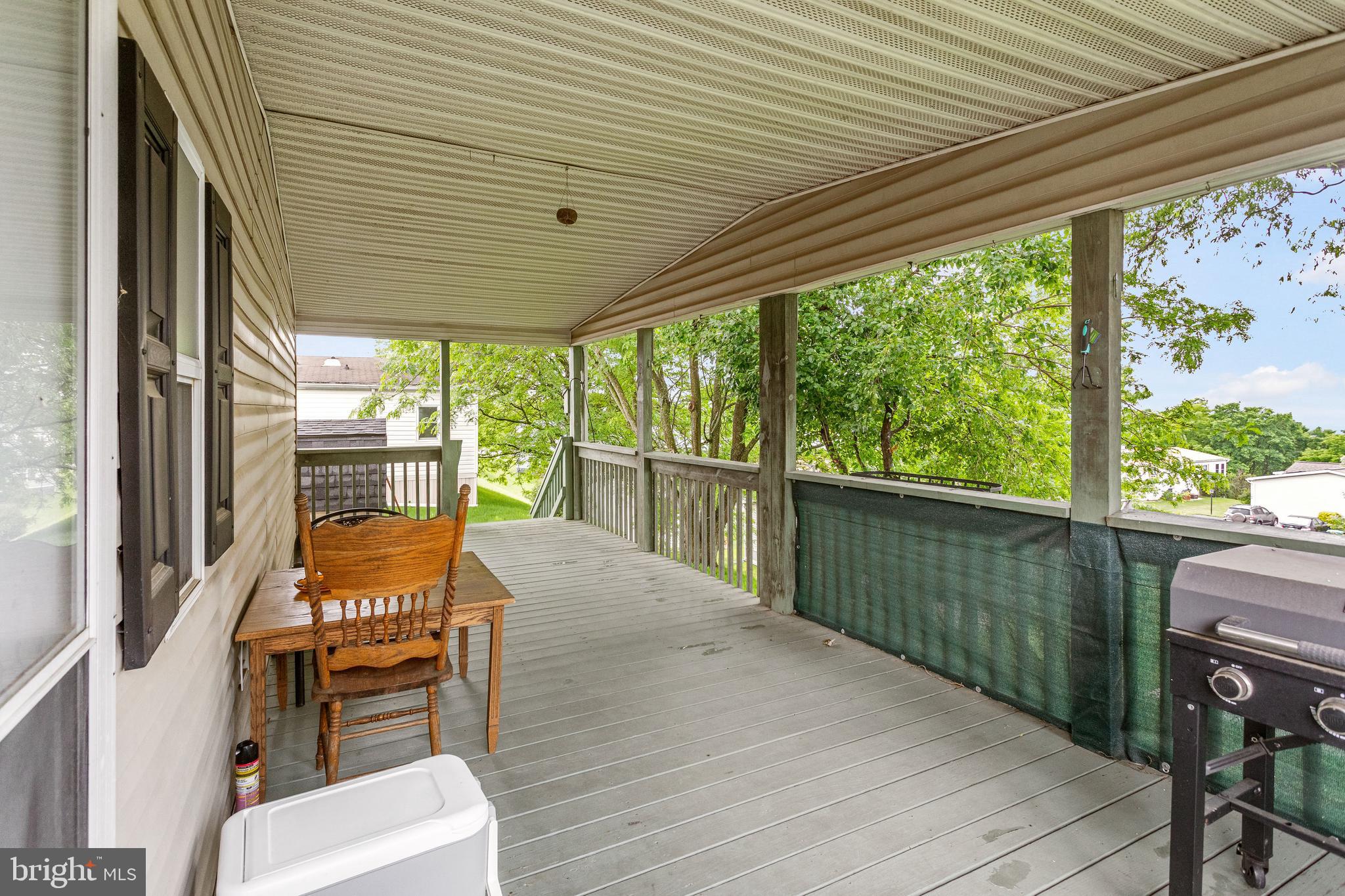 EAGLE VIEW MOBILE HOME PK - Residential
