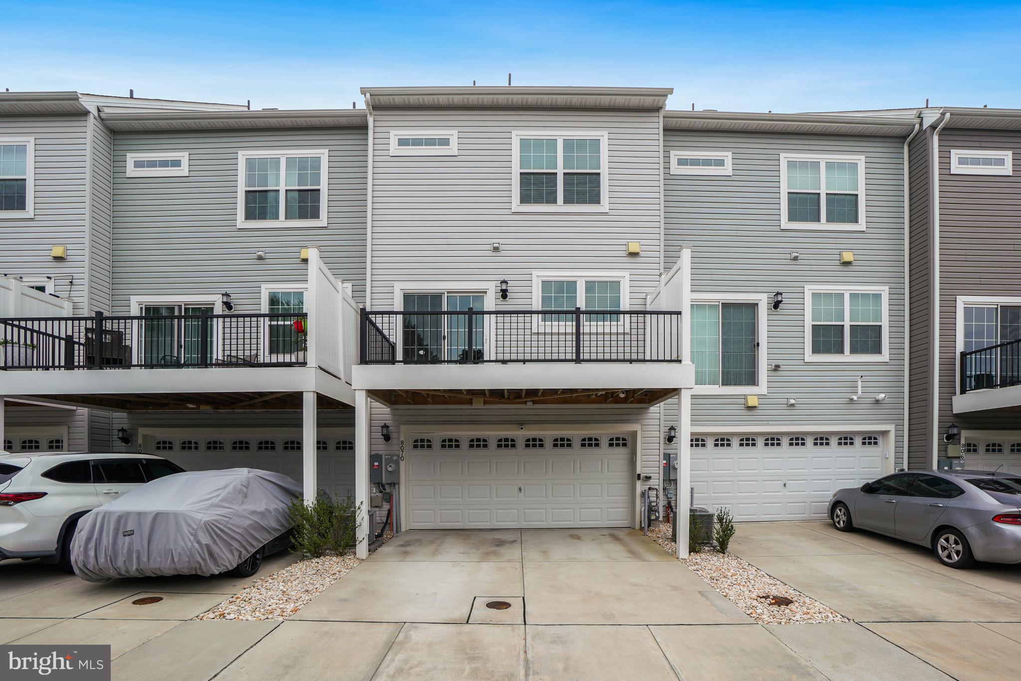 BLUE STREAM - Residential