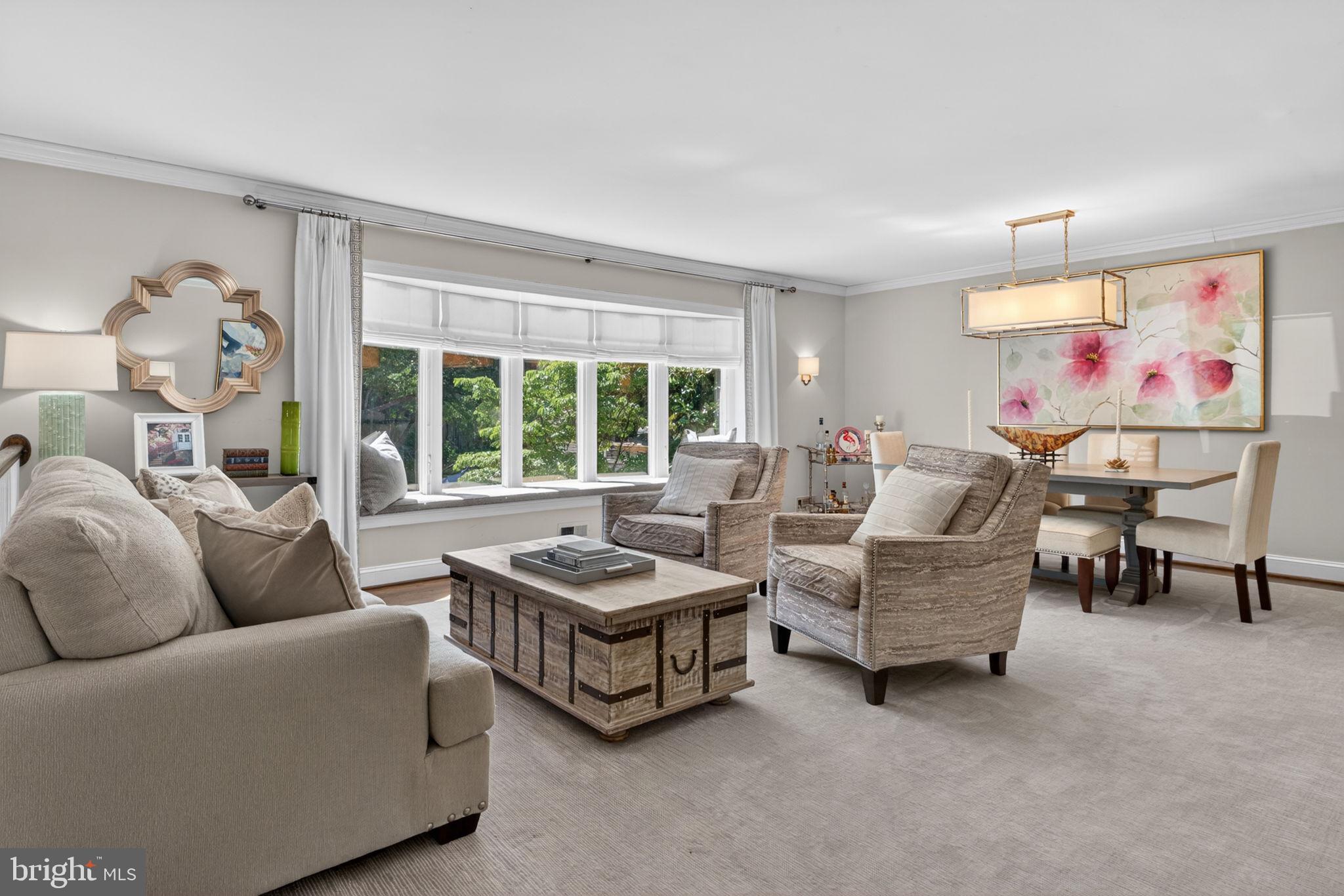 COUNTRY CLUB HILLS - Residential
