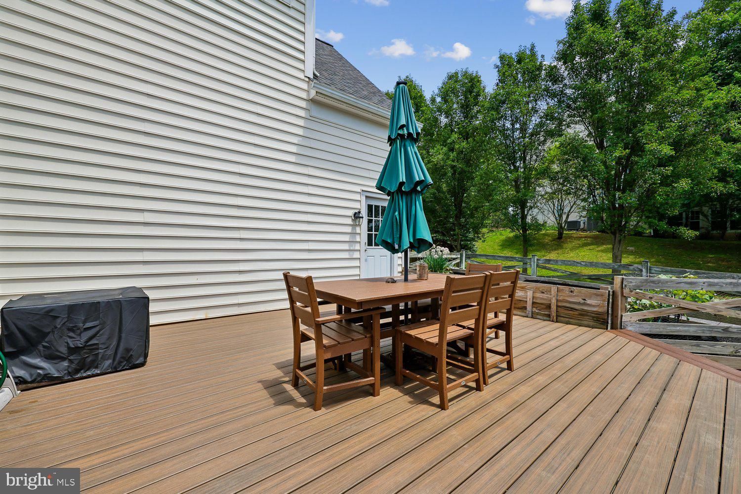 TAYLORSTOWN - Residential