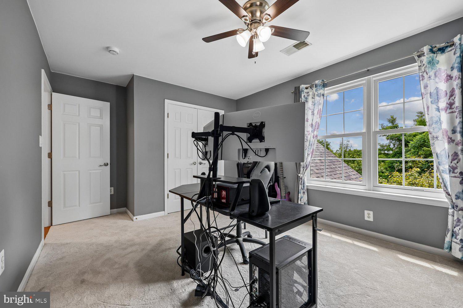 TAYLORSTOWN - Residential