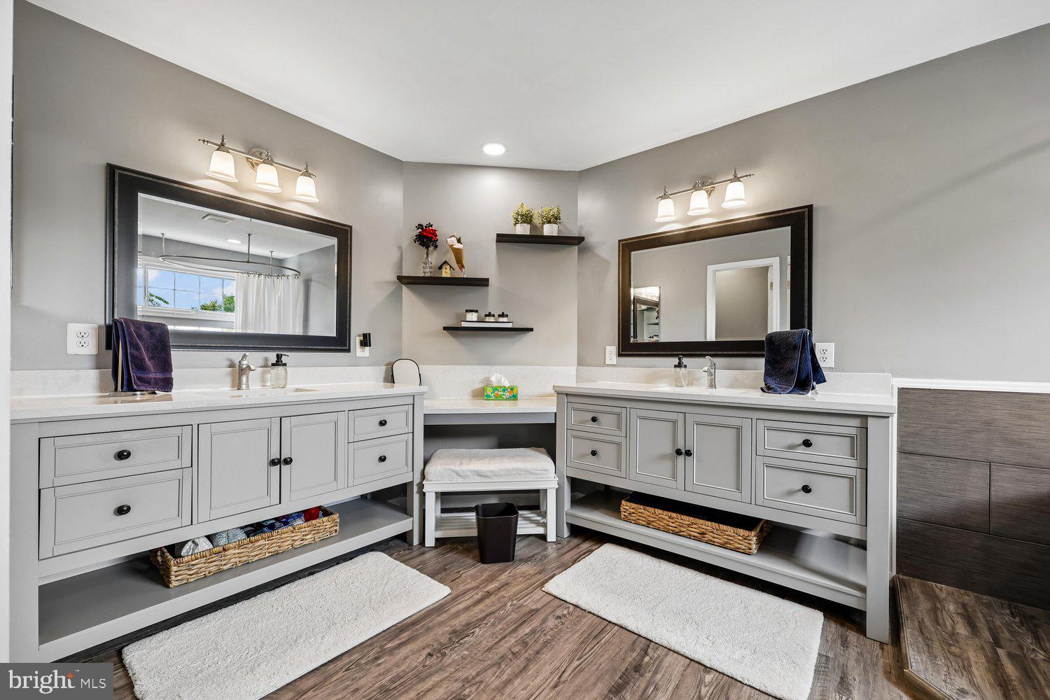 TAYLORSTOWN - Residential