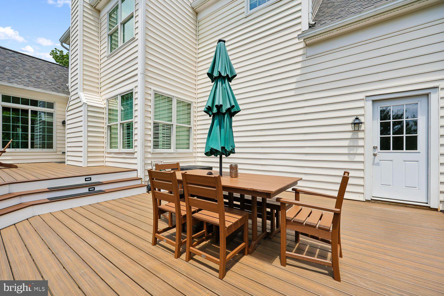 TAYLORSTOWN - Residential