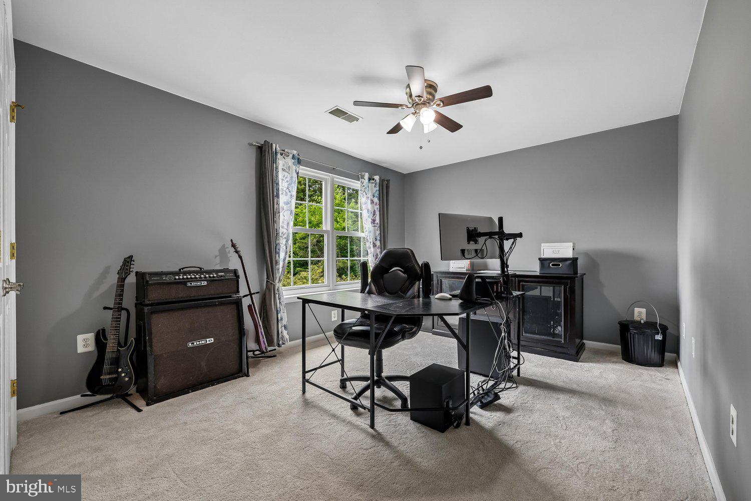 TAYLORSTOWN - Residential