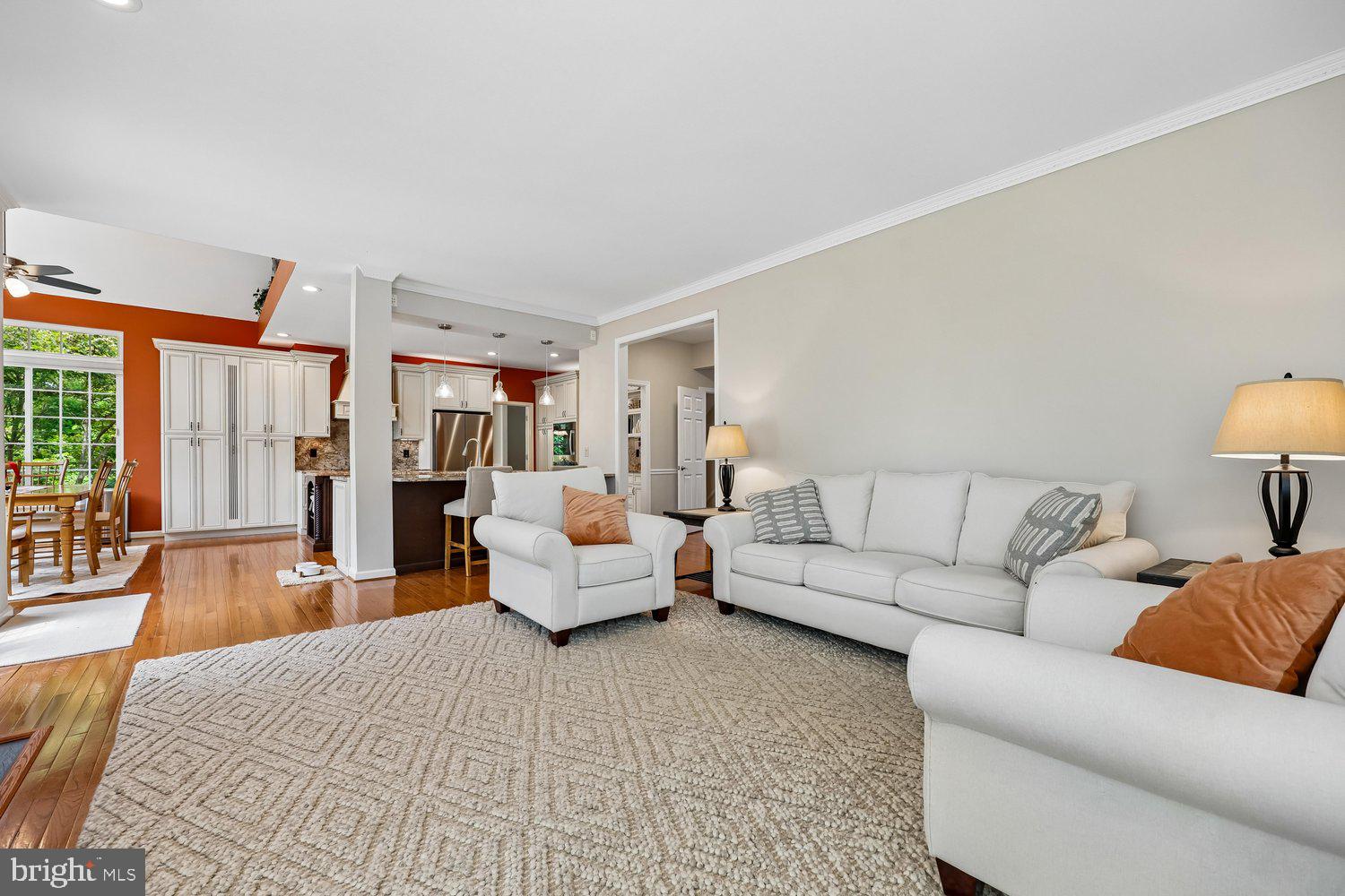 TAYLORSTOWN - Residential