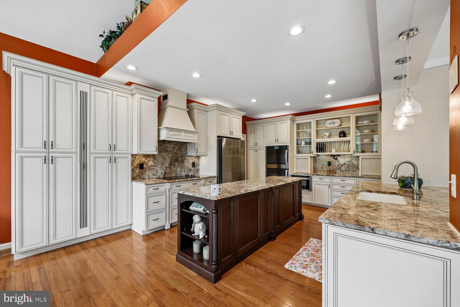 TAYLORSTOWN - Residential