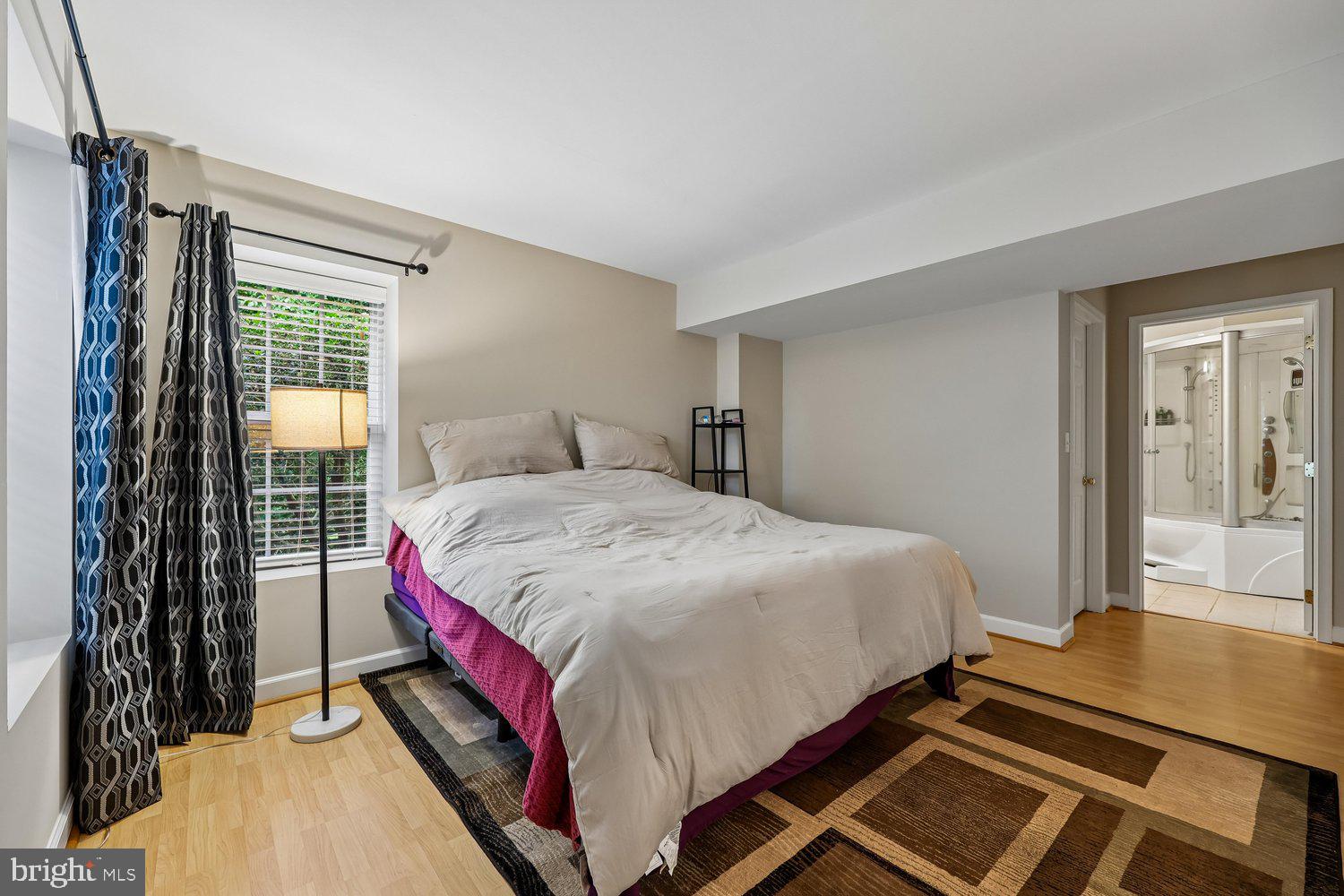TAYLORSTOWN - Residential