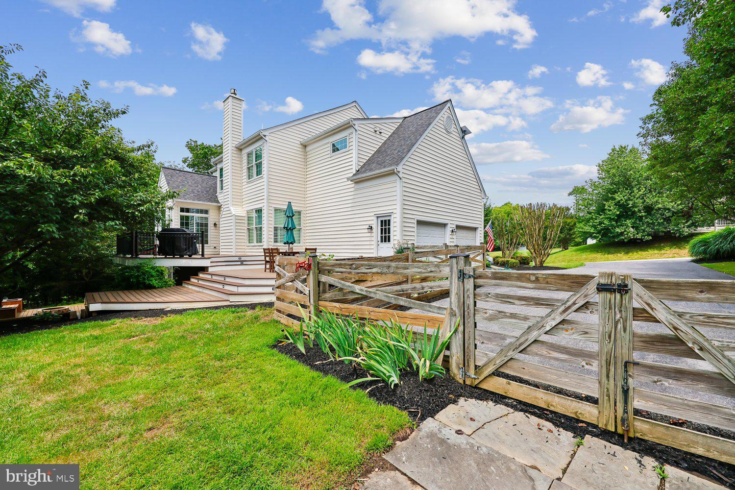 TAYLORSTOWN - Residential