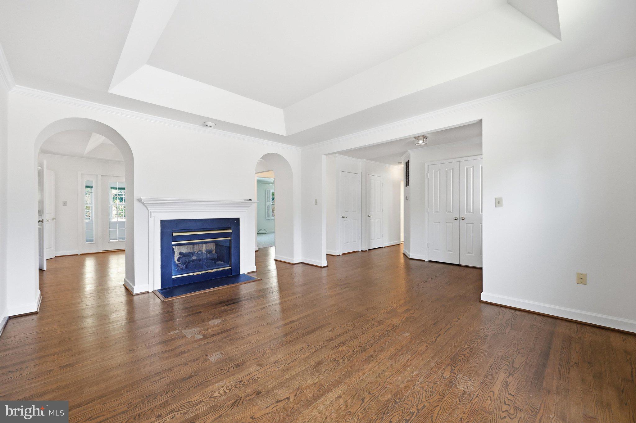 WORMANS MILL - Residential