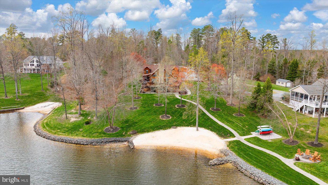 THE WATERS AT LAKE ANNA - Residential