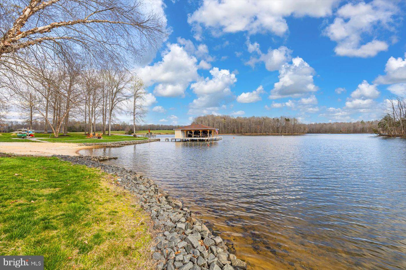 THE WATERS AT LAKE ANNA - Residential