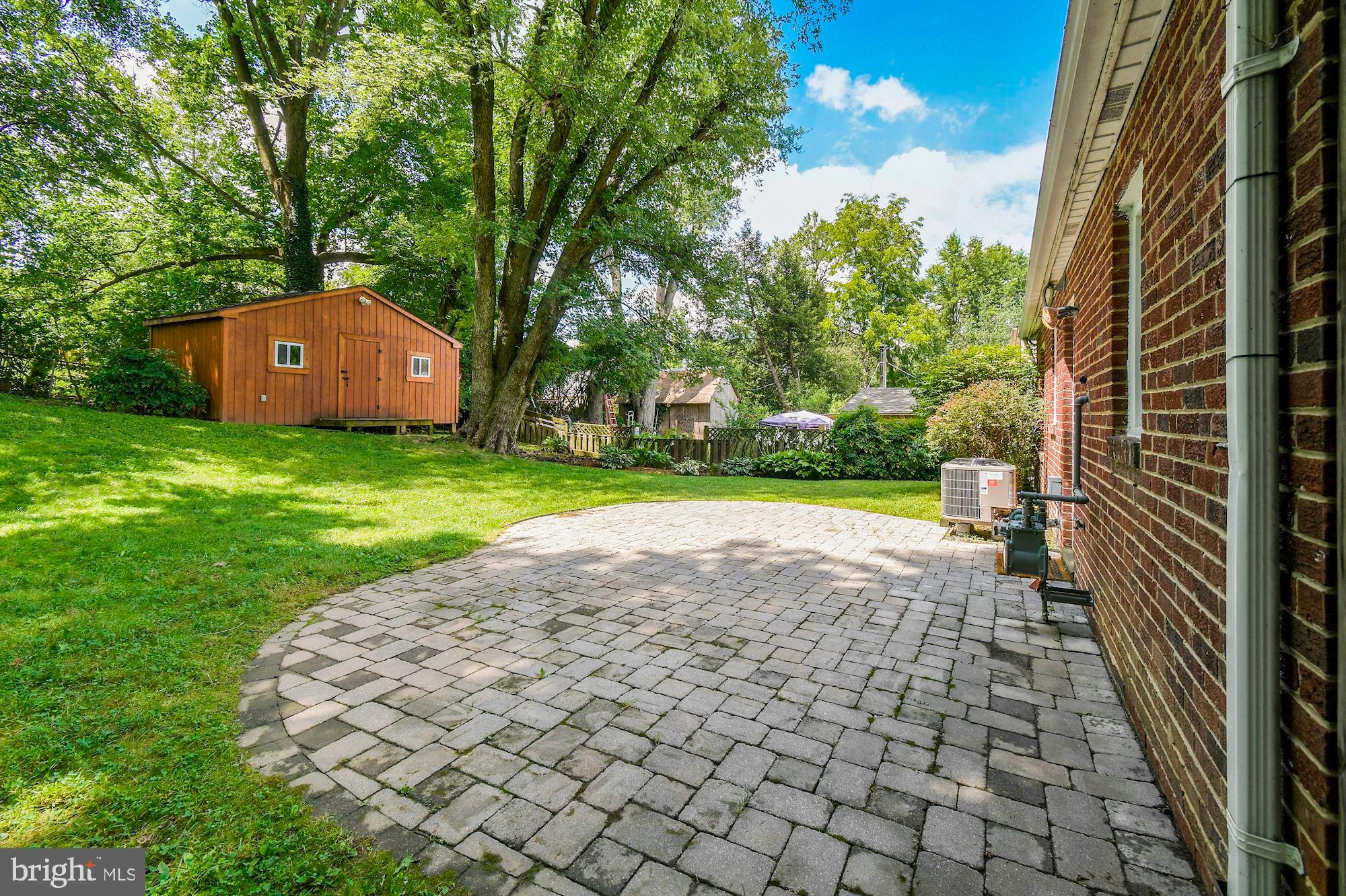 WHEATON HILLS - Residential