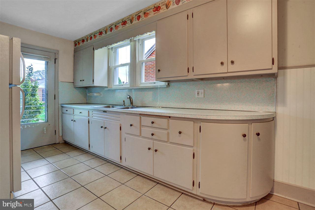 EAST YORK - Residential