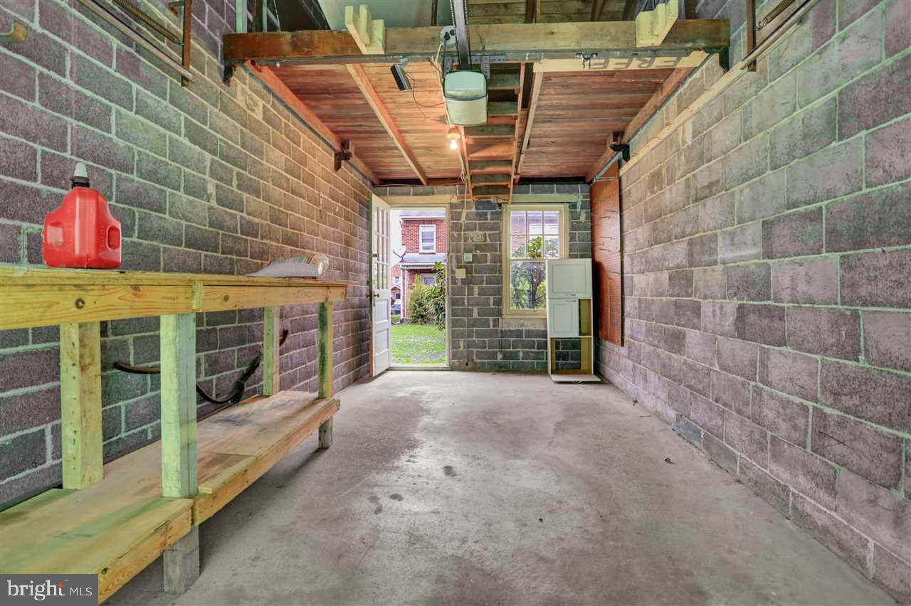 EAST YORK - Residential