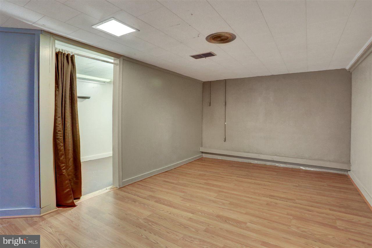 EAST YORK - Residential