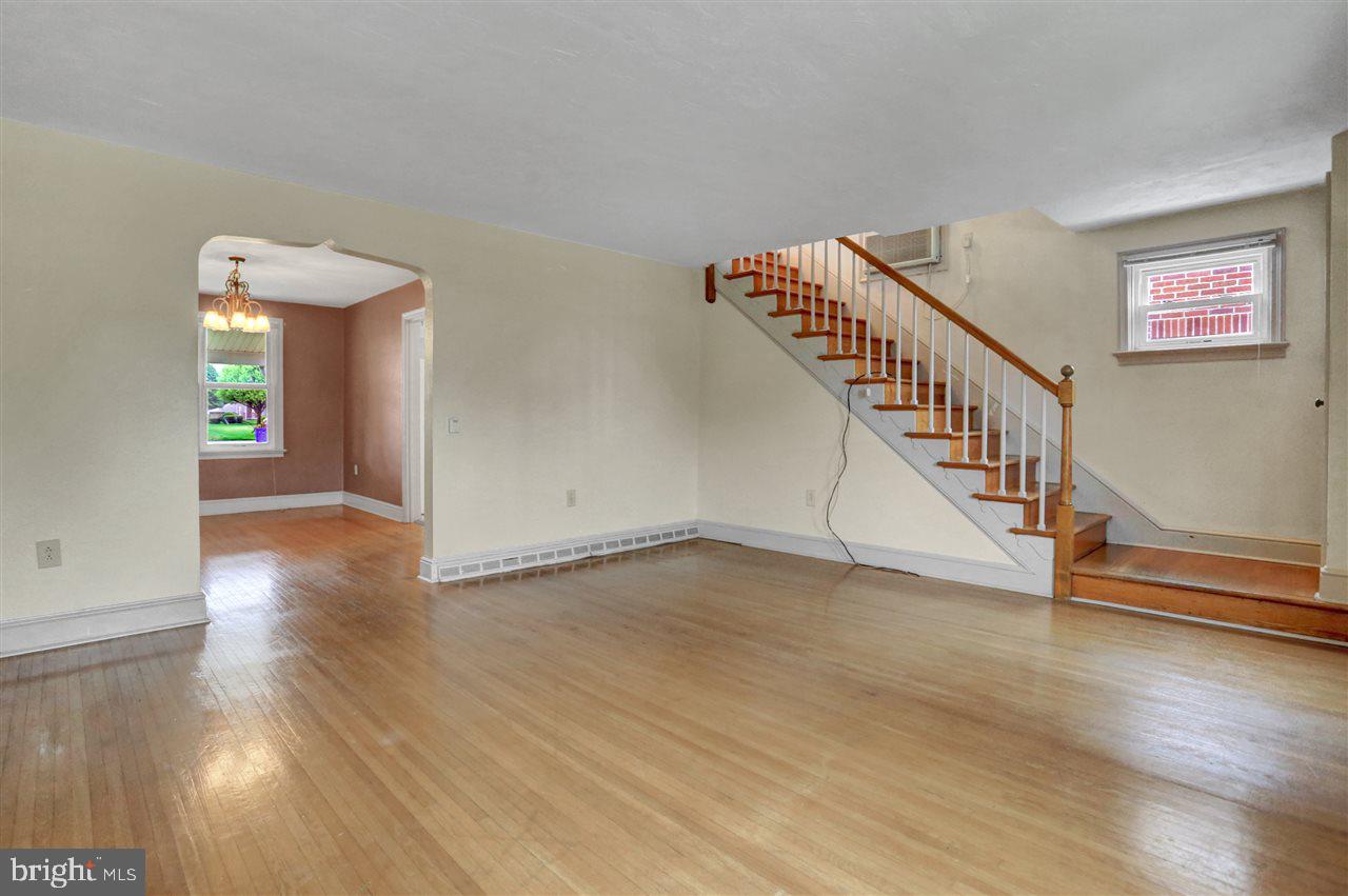 EAST YORK - Residential