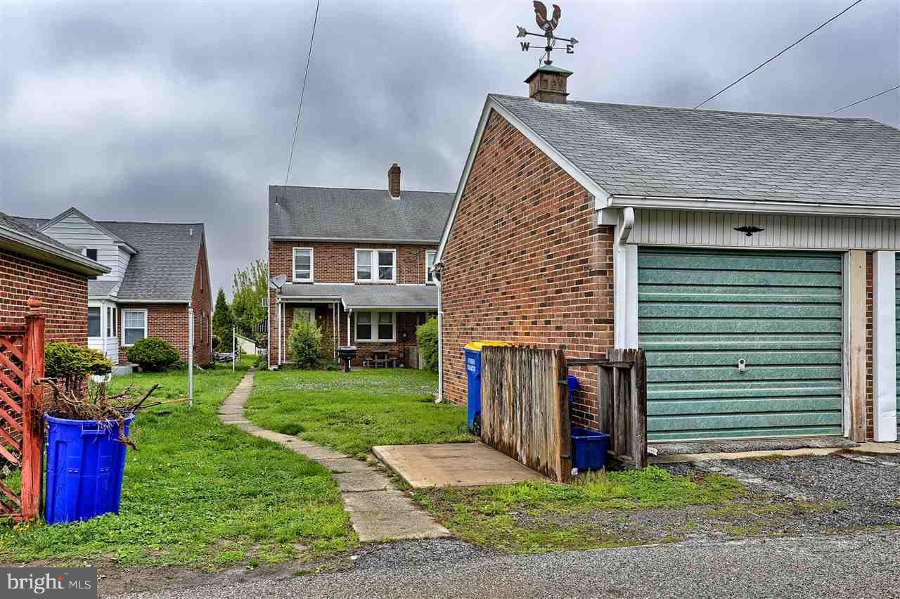 EAST YORK - Residential