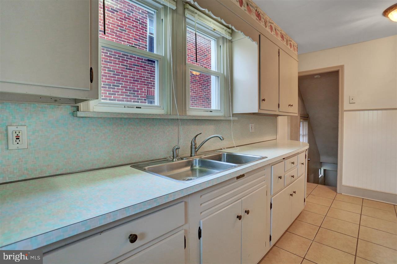 EAST YORK - Residential