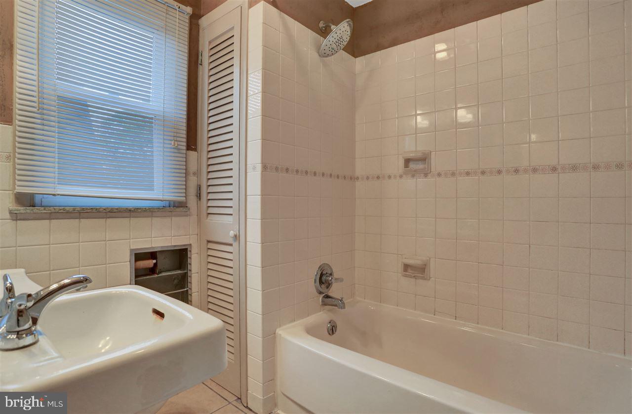 EAST YORK - Residential