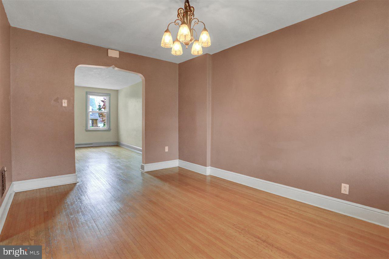EAST YORK - Residential