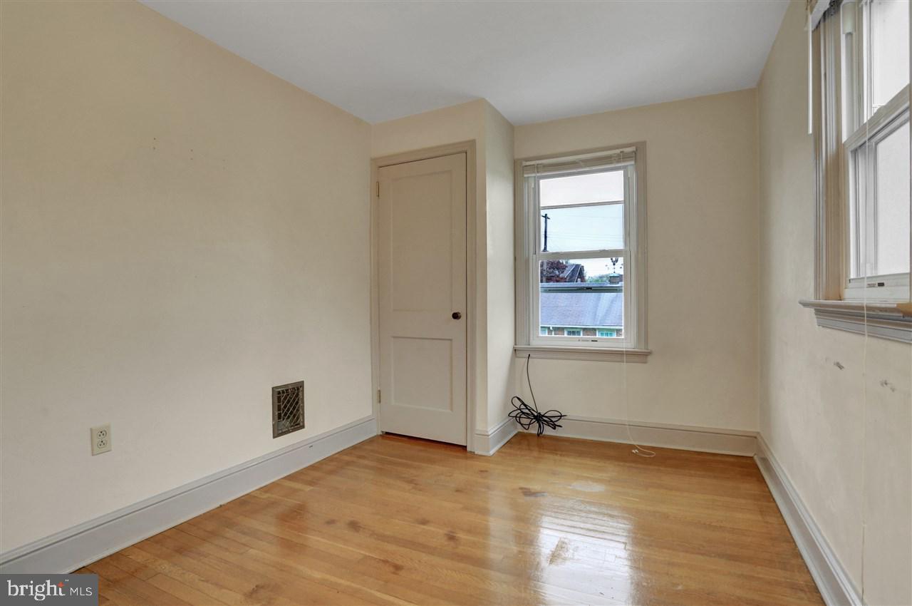 EAST YORK - Residential