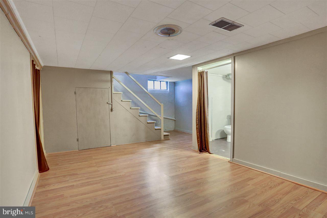 EAST YORK - Residential