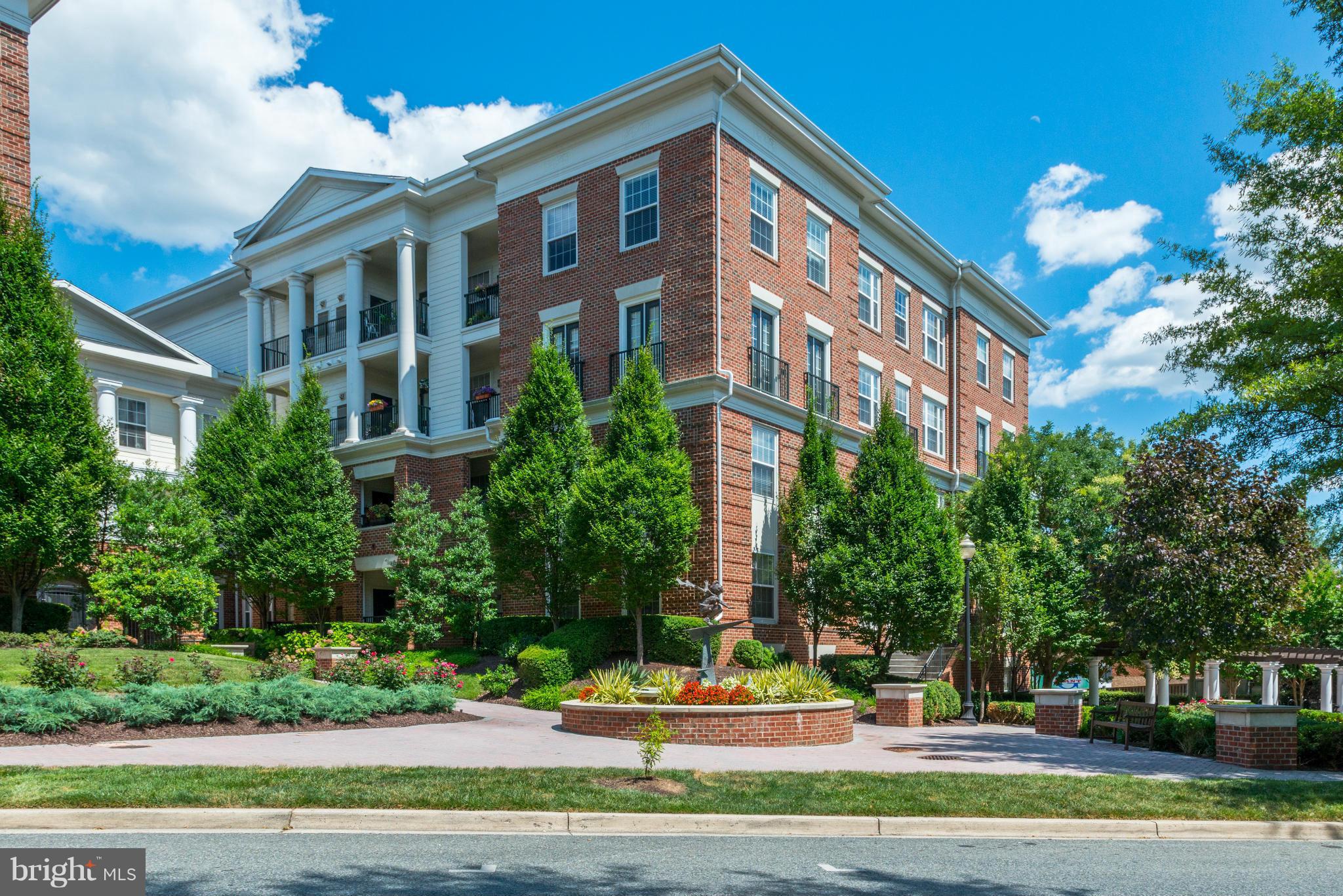 THE COLONNADE AT KENTLANDS - Residential