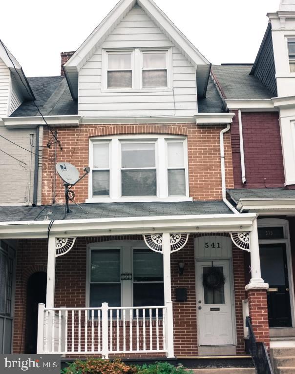 West End Lancaster City, located across from Seminary. Qualifies for F and M City Life Program. Home has newer Gas Furnace/Hot Water. 4 Bedrooms with Central Air. 2 Full-Bathrooms. Quiet block, walk to Buchanan Park or back to downtown quickly.  Home was prior used a rental property and needs cosmetic updating.