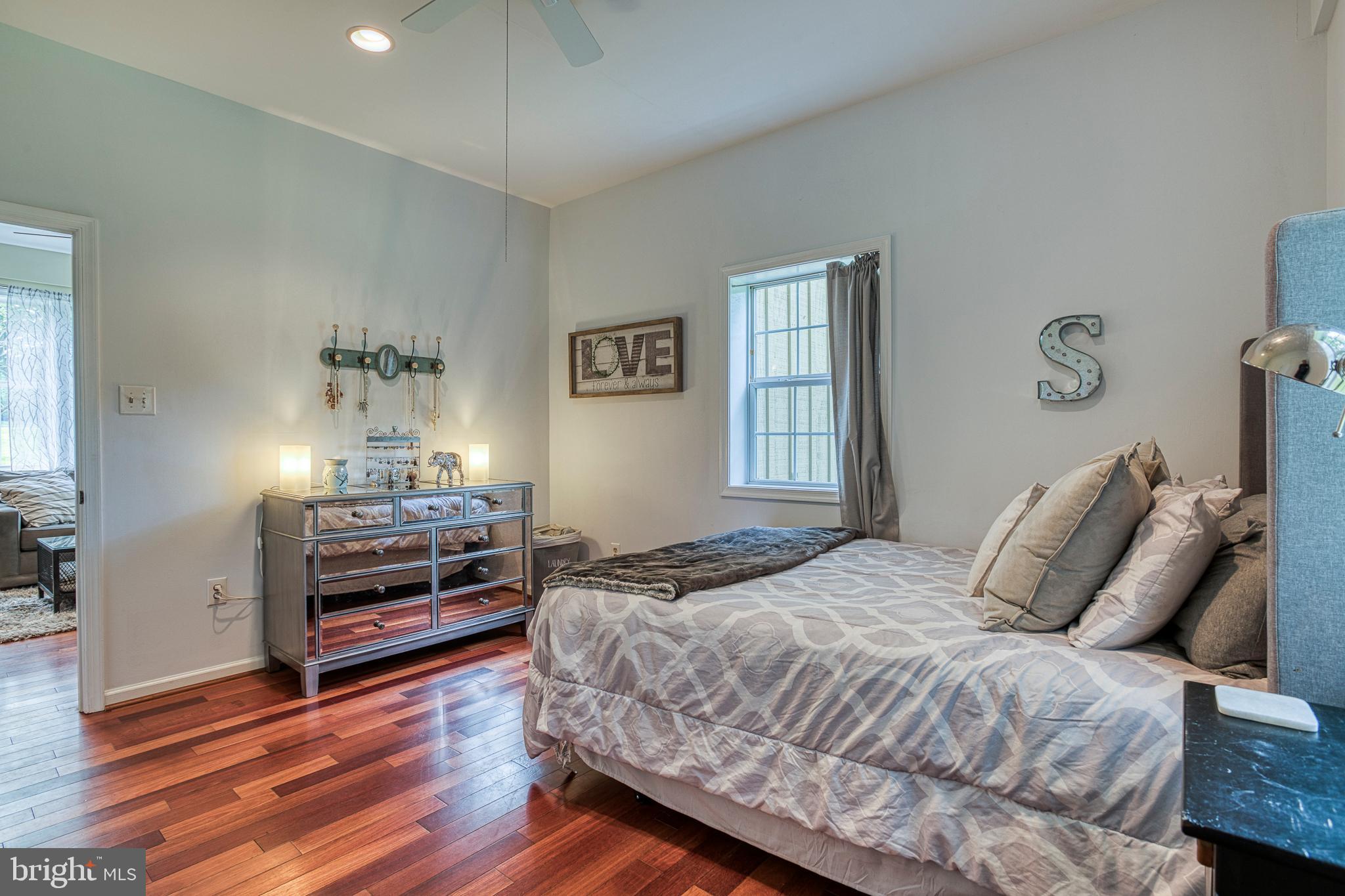 HUNT VALLEY - Residential