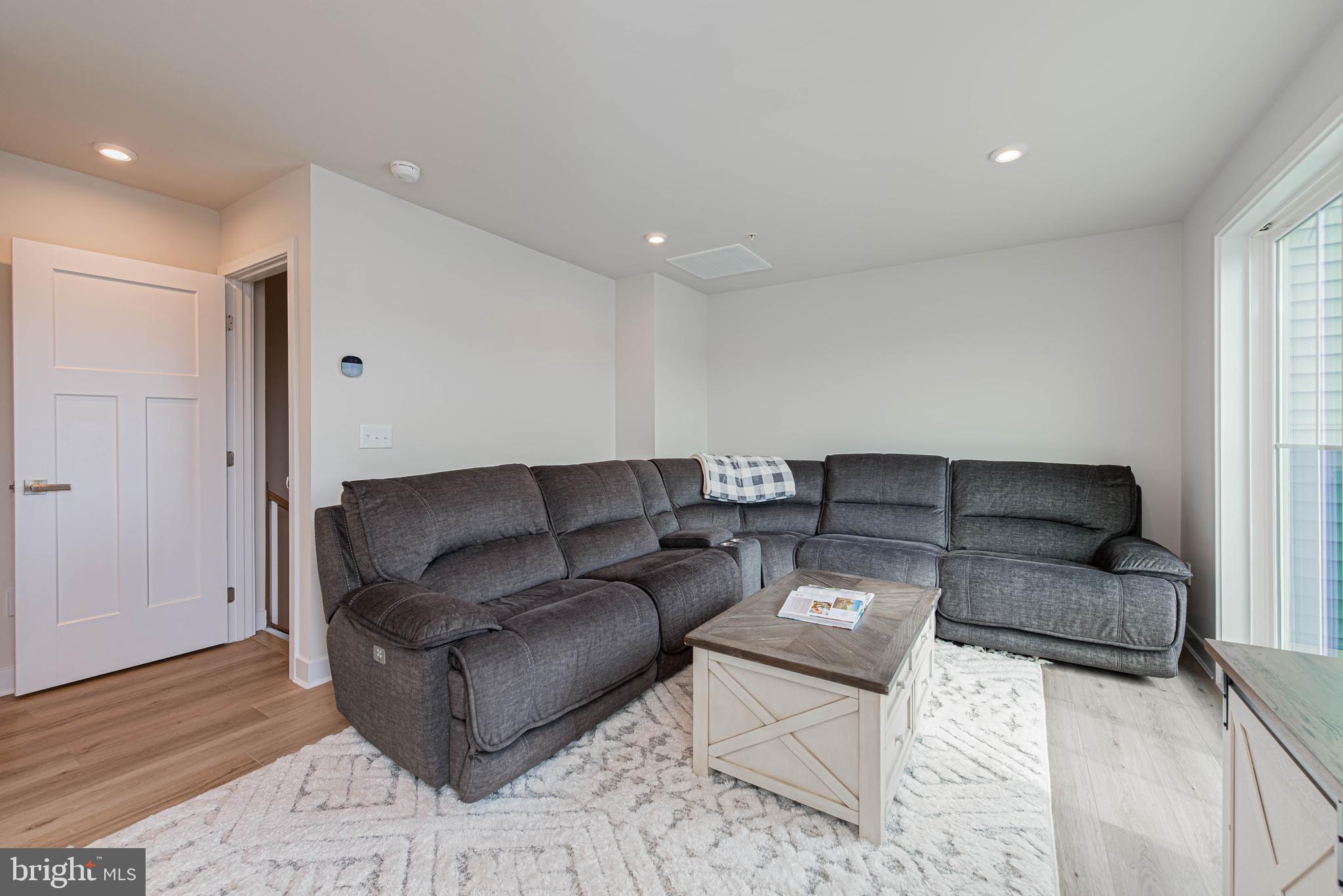 BAYSIDE - Residential