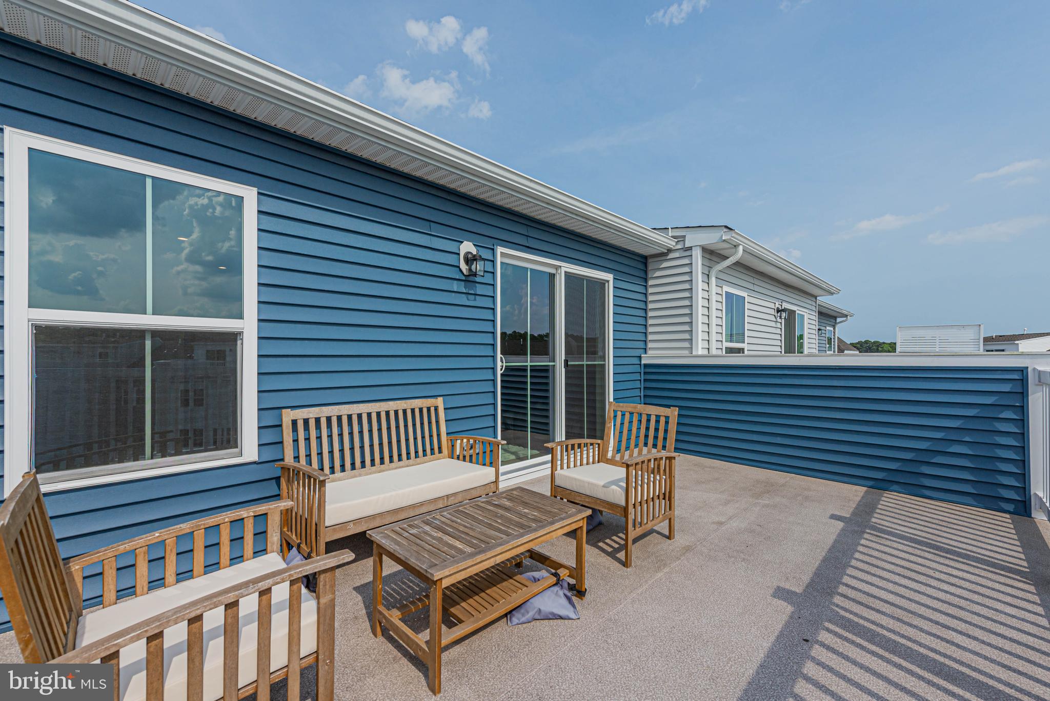 BAYSIDE - Residential