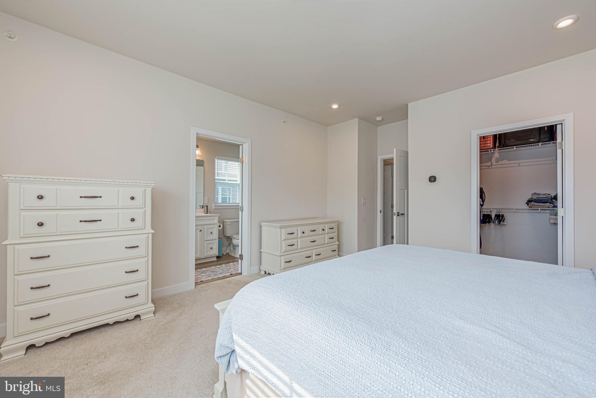 BAYSIDE - Residential