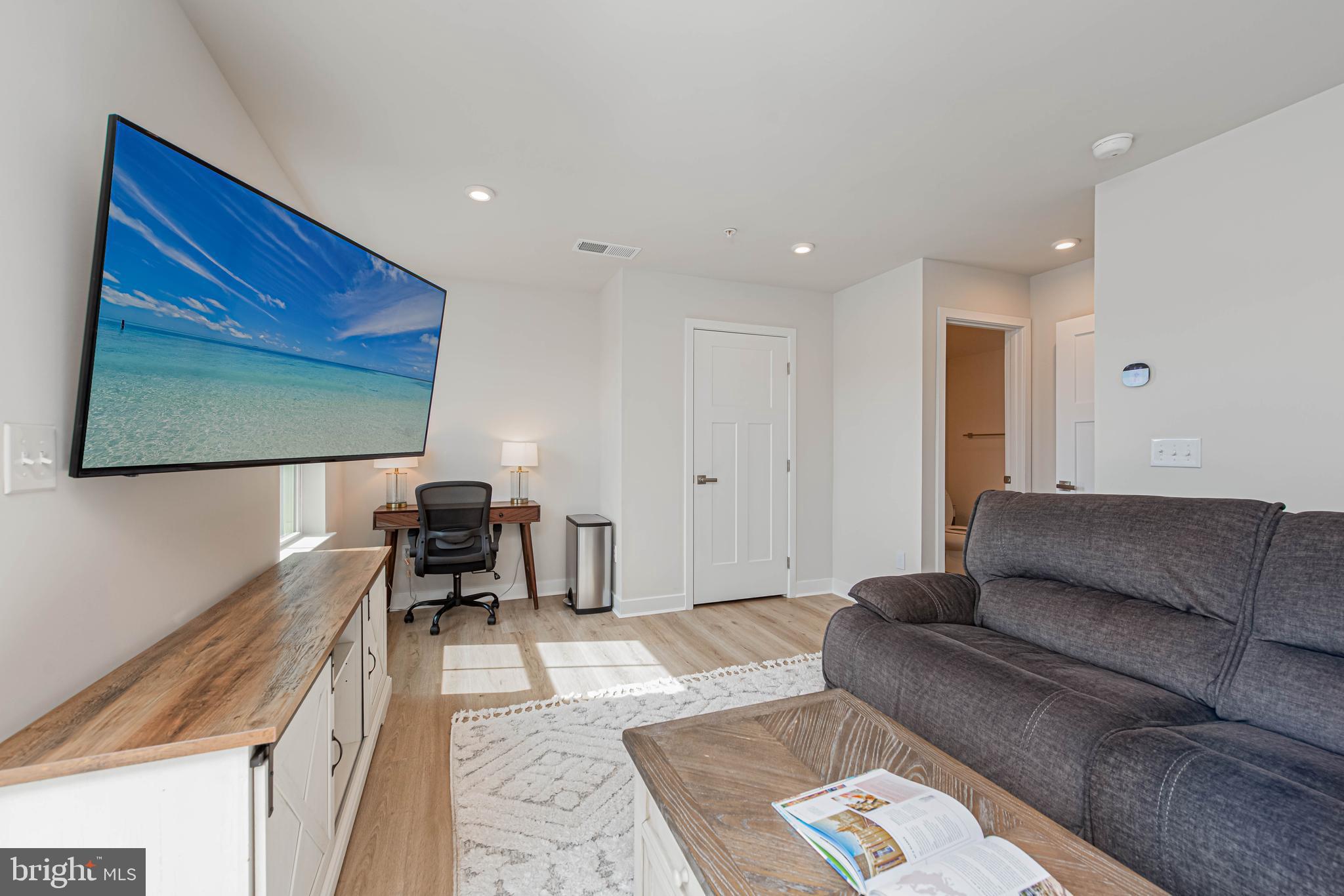 BAYSIDE - Residential