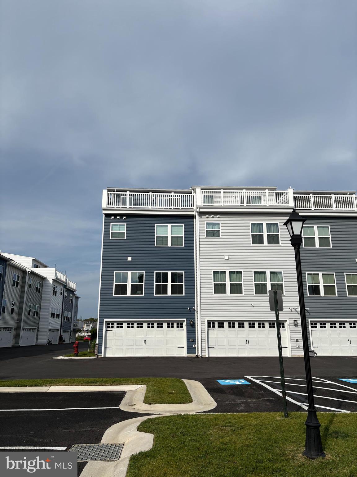 BAYSIDE - Residential