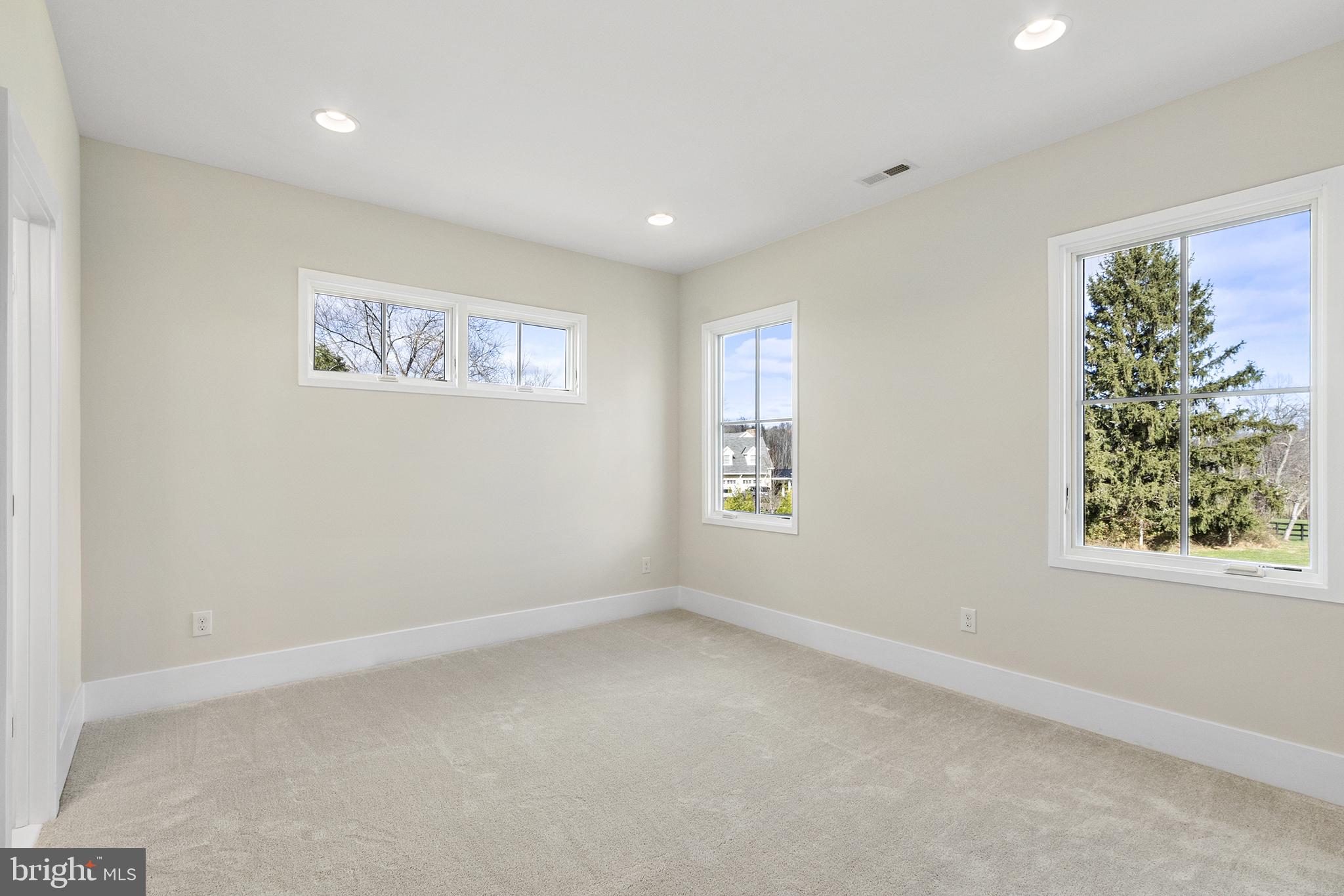 MEADOW CREEK - Residential