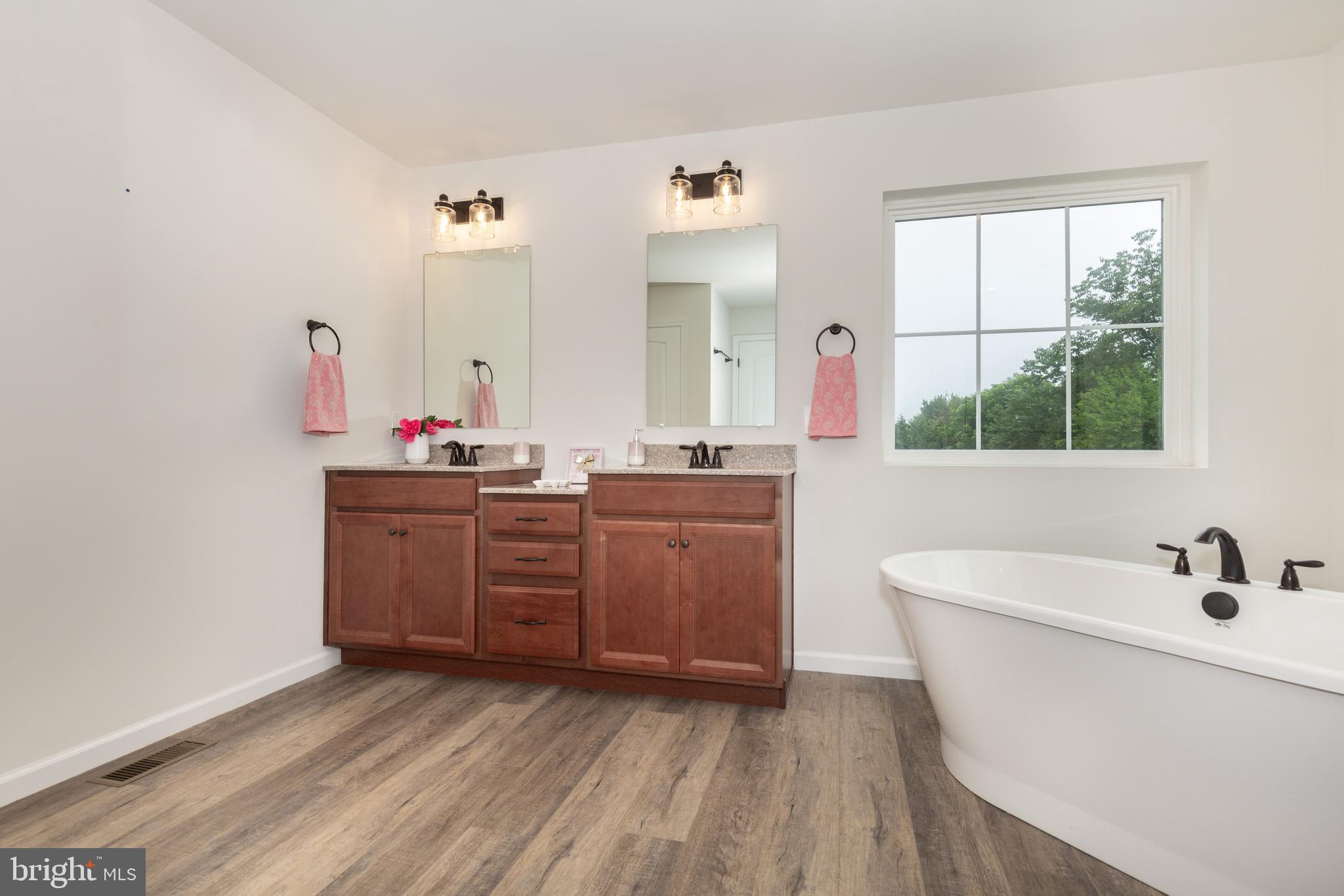 CLOVERFIELD FARMS - Residential
