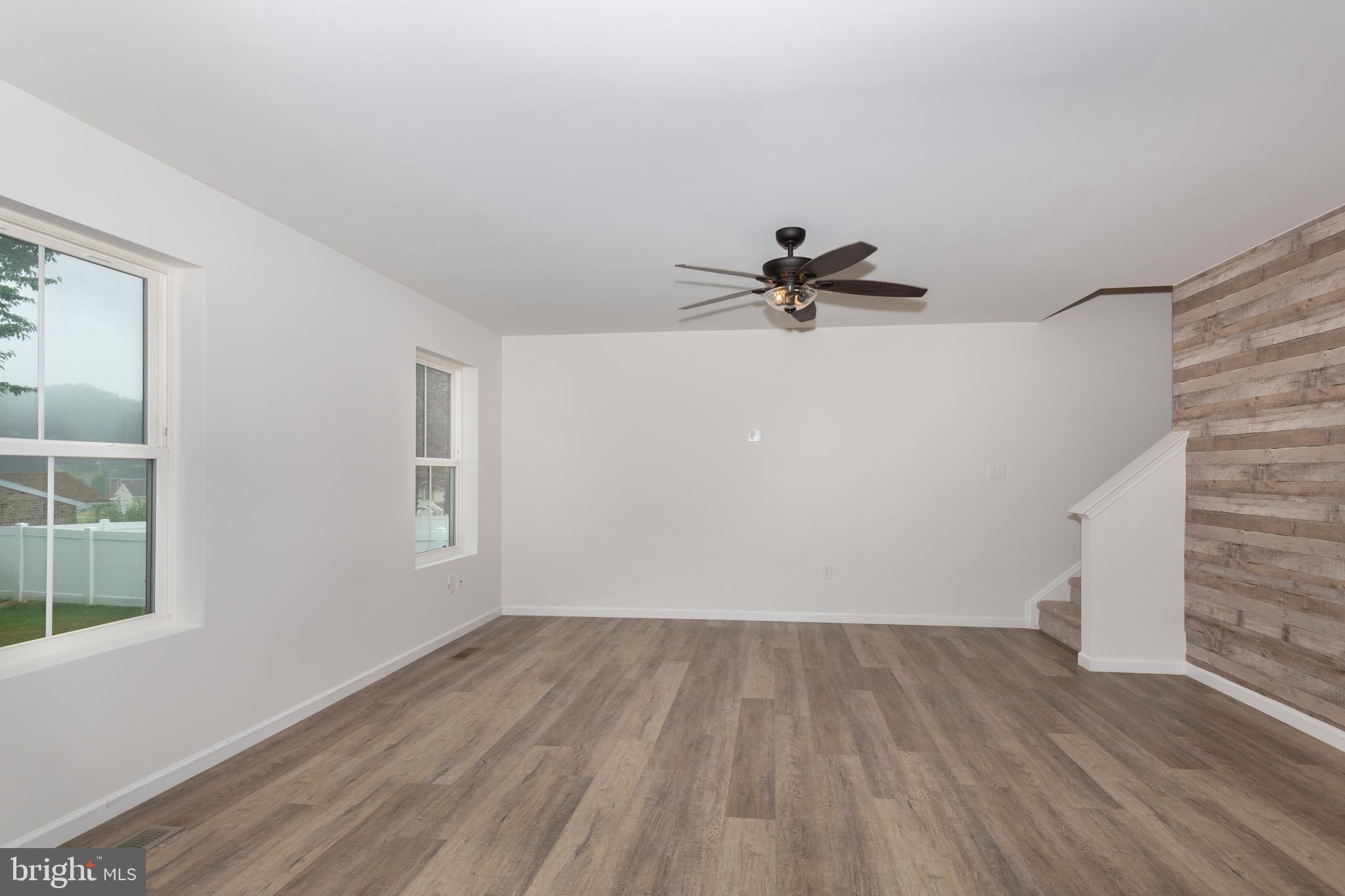 CLOVERFIELD FARMS - Residential