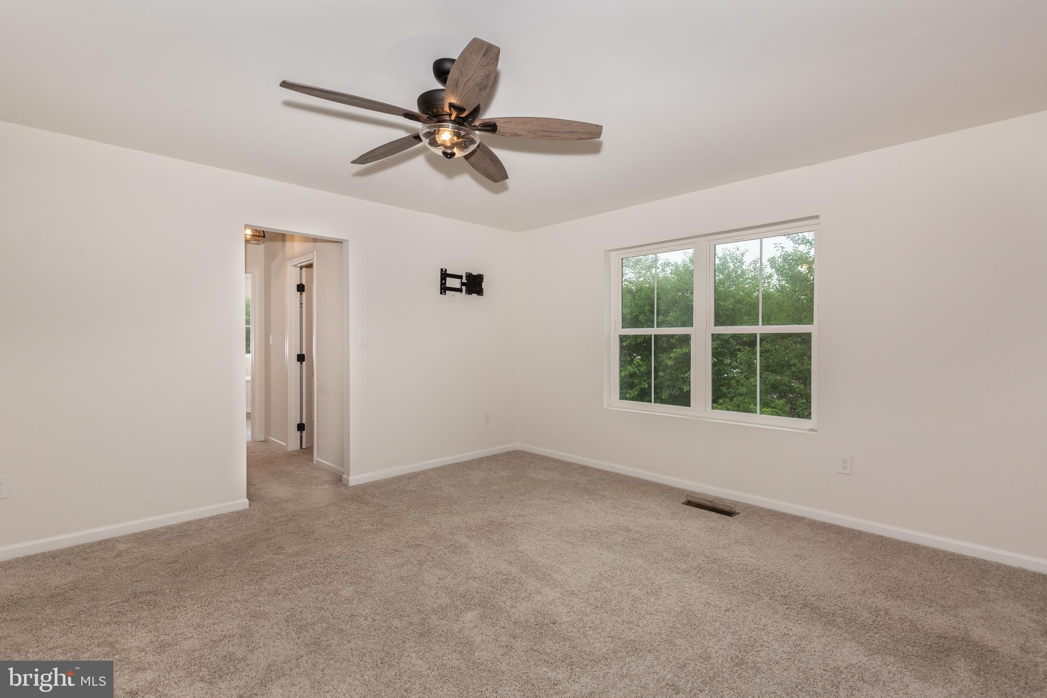 CLOVERFIELD FARMS - Residential