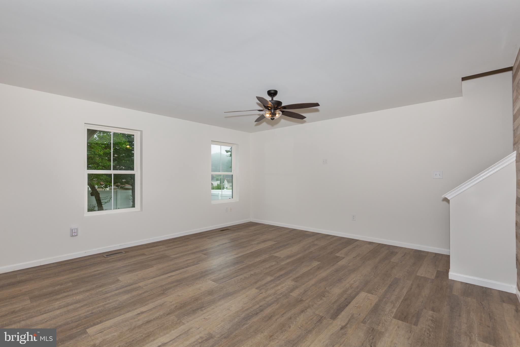 CLOVERFIELD FARMS - Residential