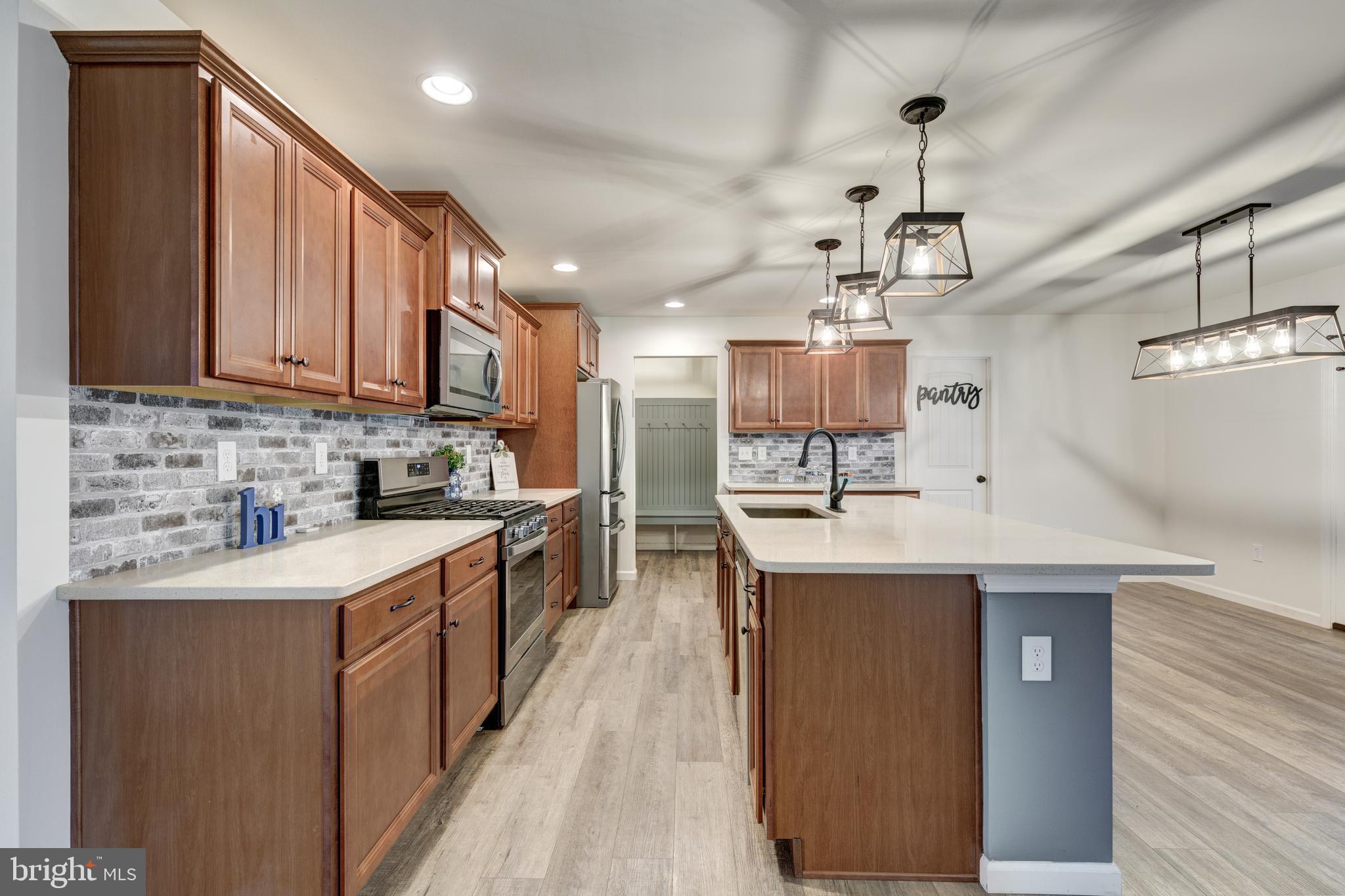 CLOVERFIELD FARMS - Residential