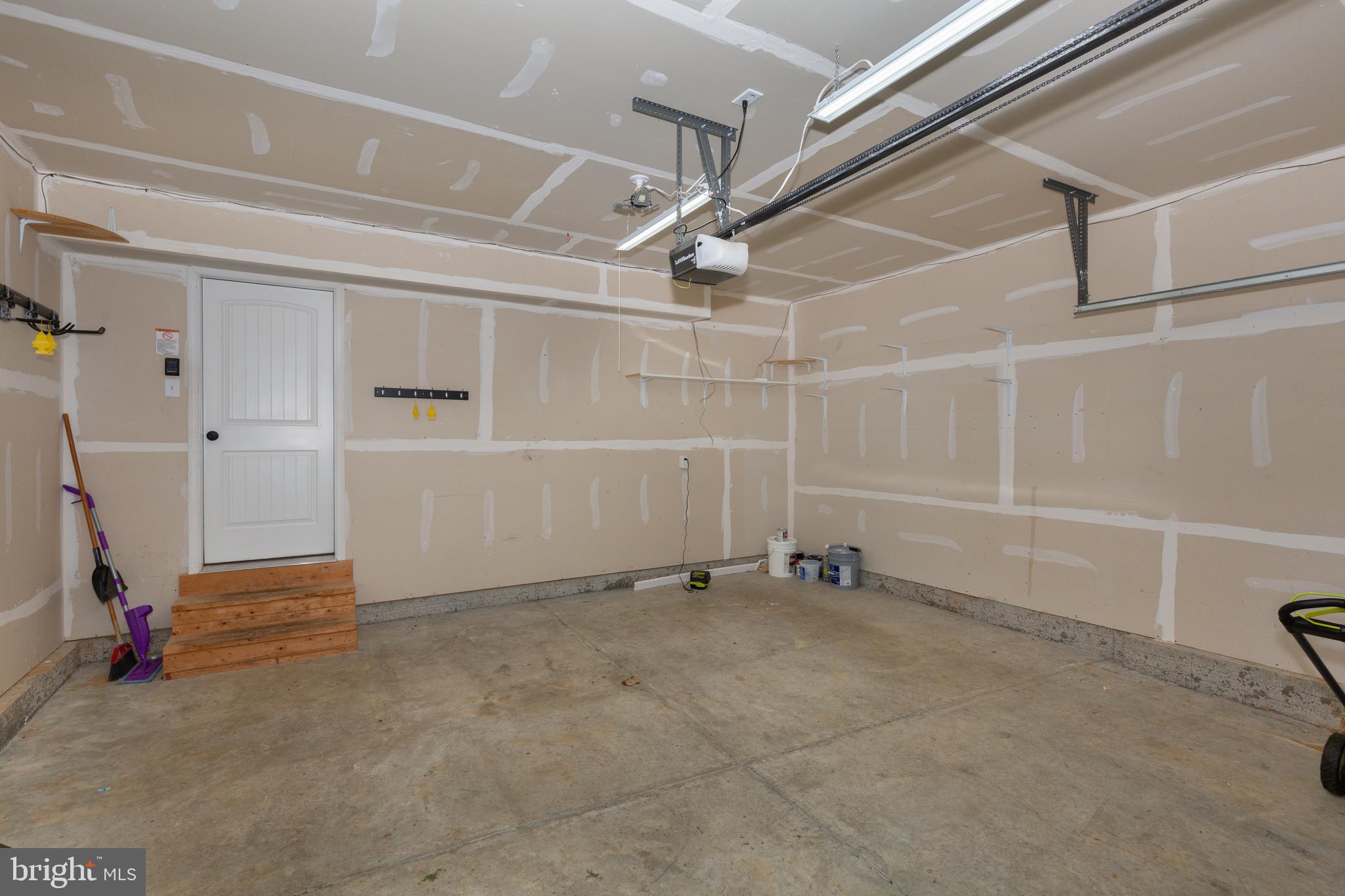 CLOVERFIELD FARMS - Residential