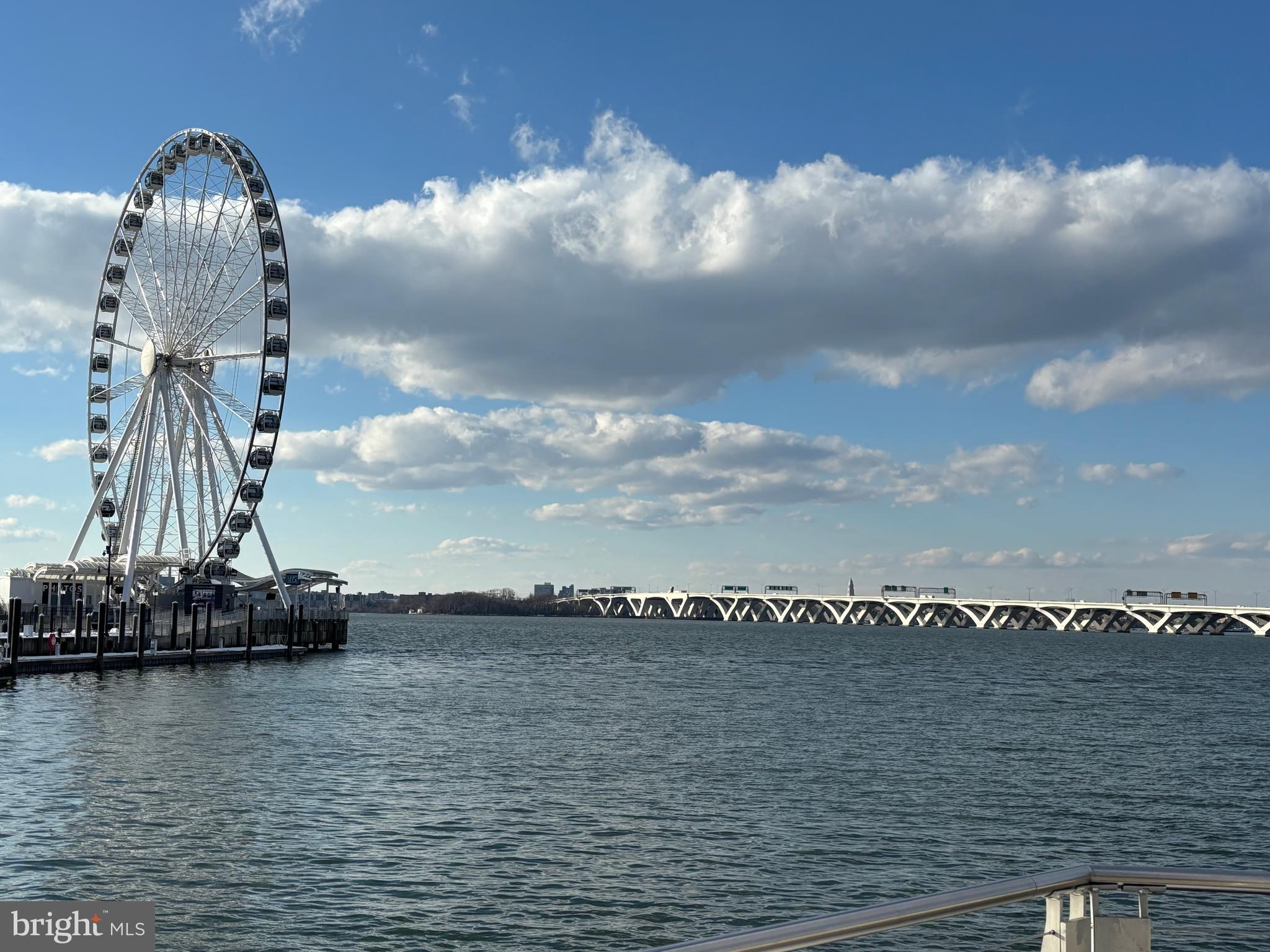 NATIONAL HARBOR - Residential Lease