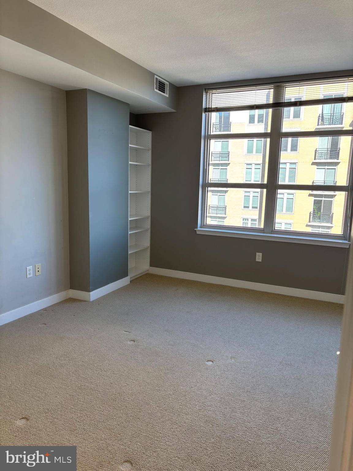 NATIONAL HARBOR - Residential Lease